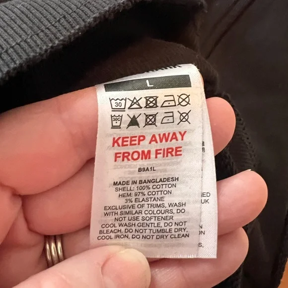 Gymshark x Leana Deeb Sweatshirt in Black size Large - Picture 7 of 9